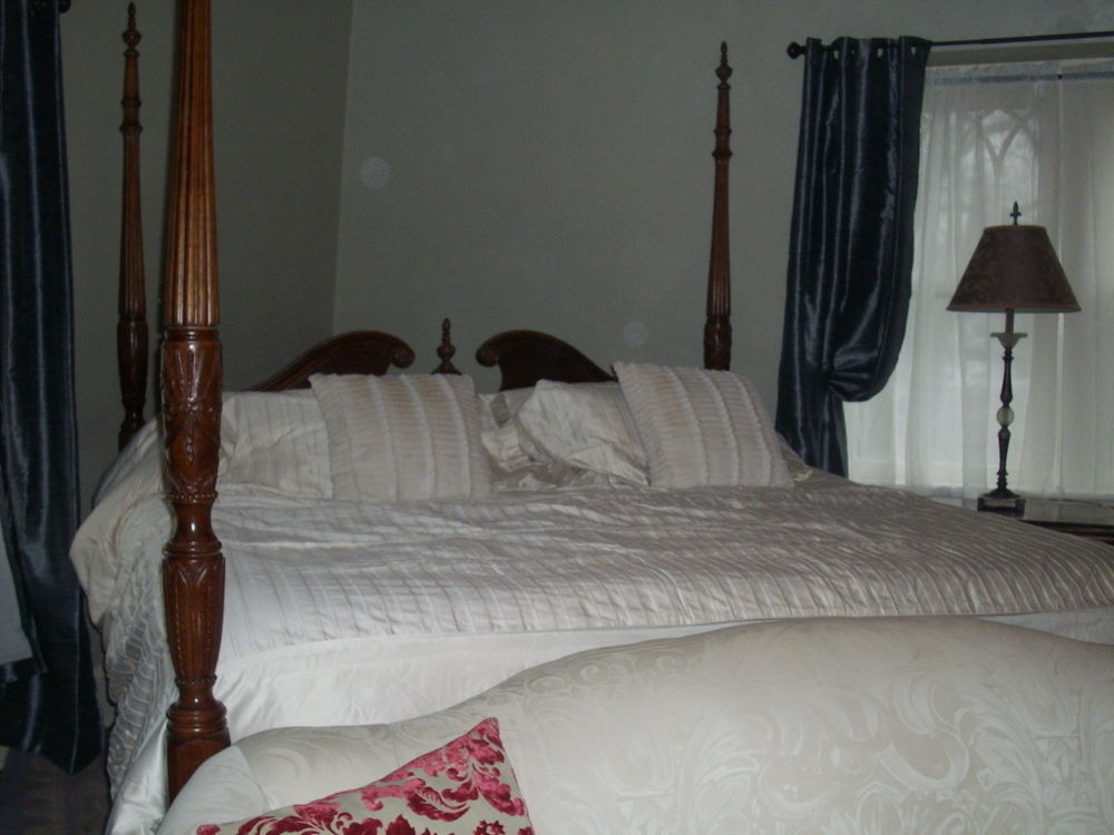Christmas House Bed & Breakfast Racine Ngoại thất bức ảnh