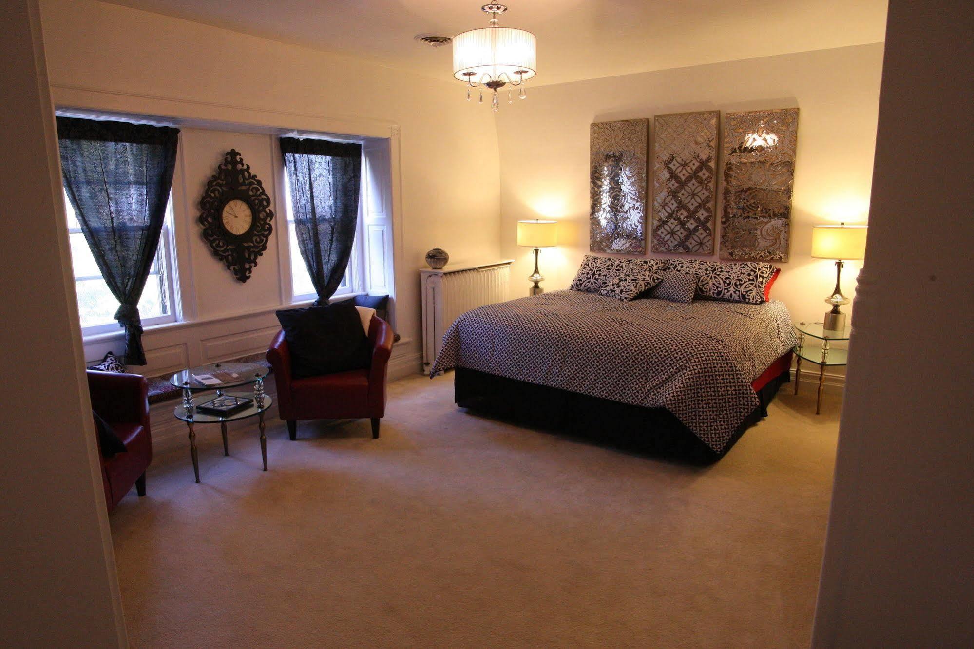 Christmas House Bed & Breakfast Racine Ngoại thất bức ảnh
